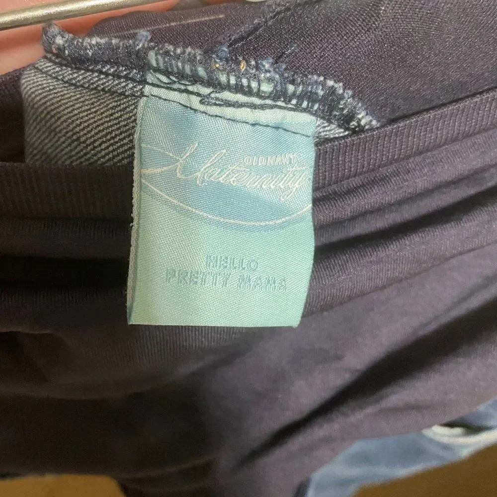 Old Navy Maternity Denim blue jeans.  Panel provides gentle back support as your - Picture 6 of 7